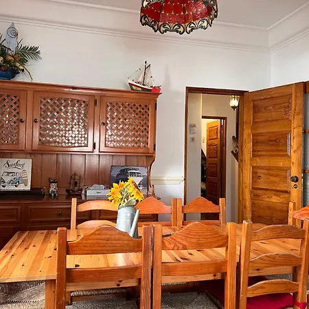 Caparica Surf ゲストハウス *