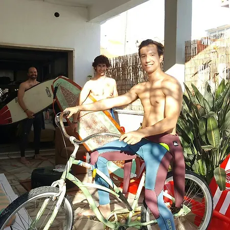 Caparica Surf ゲストハウス コスタ・ダ・カパリカ