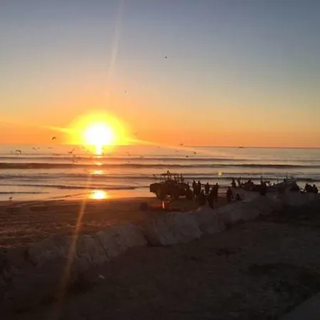 Gasthuis Caparica Surf *