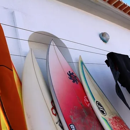 Pensión Caparica Surf