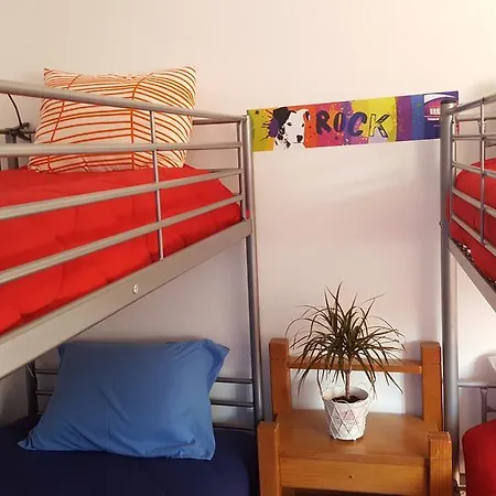 Pensión Caparica Surf *