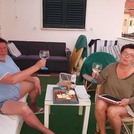 Guest house Caparica Surf