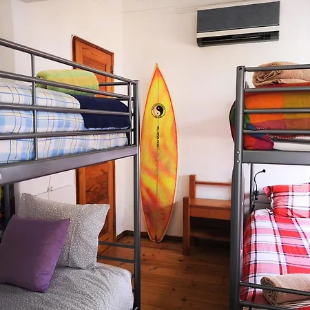 Caparica Surf Guest house *