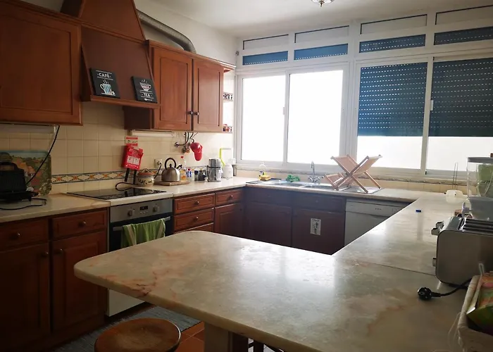 Πανσιόν Caparica Surf *