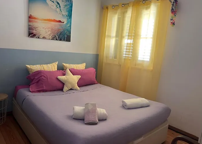Caparica Surf בית הארחה