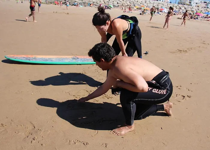 Caparica Surf Πανσιόν